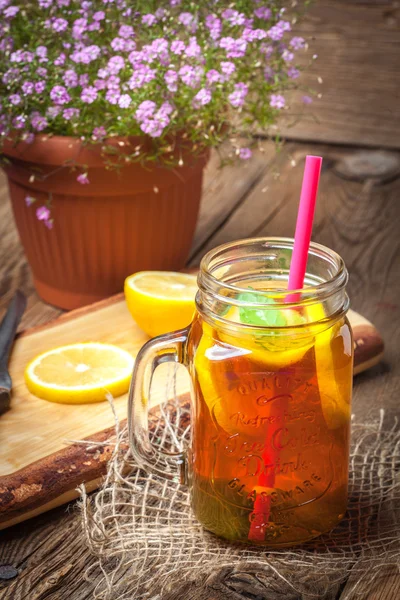 Fresh homemade ice tea. — Stock Photo, Image