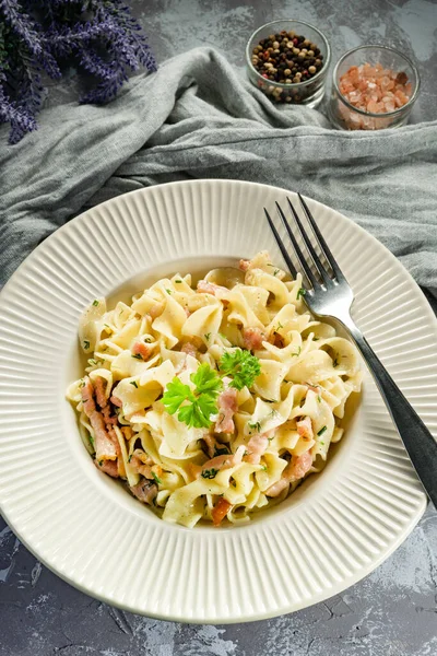 Pasta Carbonare Sauce Deep Plate — Stock Photo, Image