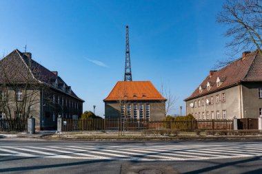 GLIWICE, POLAND - 21 Şubat 2021: Tarihi radyo istasyonu binası.