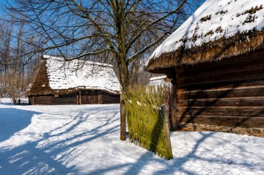 CHORZOW, POLAND - 15 Şubat 2021: Chorzow 'daki Yukarı Silezya Etnografi Parkı. Zengin bir köylünün çiftliği..