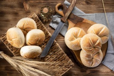 Kahvaltı için taze ekmek. Seçici odak.