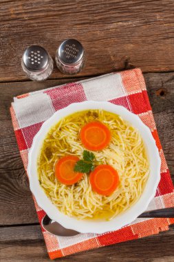 et suyu - tavuk çorbası erişte.