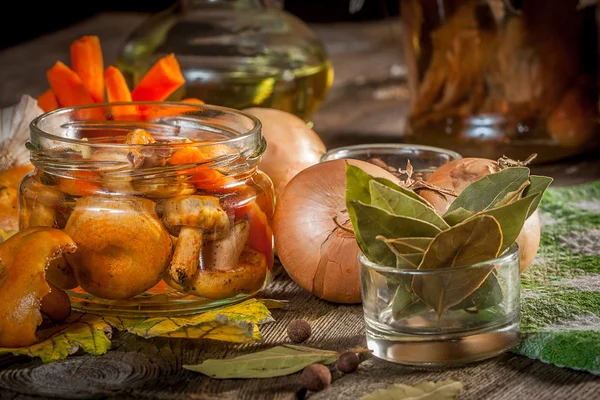 Marinated mushrooms. — Stock Photo, Image