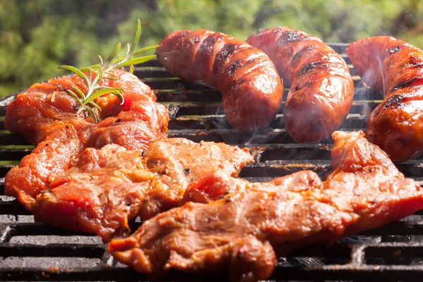 Grilling sausages. — Stock Photo, Image