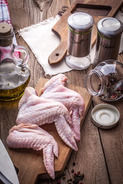 Fresh chicken wings. — Stock Photo, Image