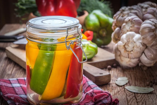 Pimientos en escabeche . —  Fotos de Stock