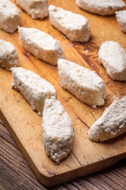 Pişmemiş makarna tembel