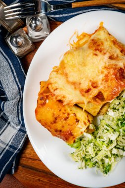 Peynirli krep, Pekin marullu..