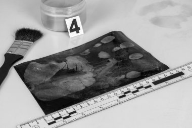 Güvenli parmak izi işaretleri.