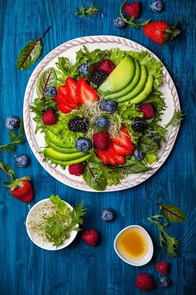Taze Berry salata — Stok fotoğraf