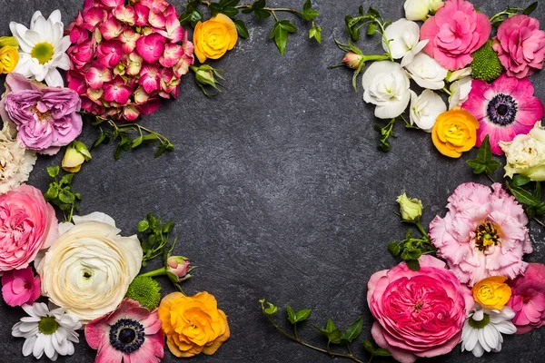 Várias flores em preto — Fotografia de Stock