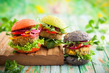 Kırmızı, yeşil, siyah Burger