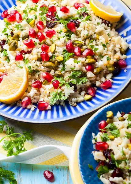 Läckra blomkål couscous — Stockfoto