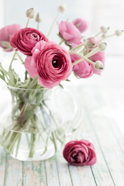buket pembe Düğünçiçeği