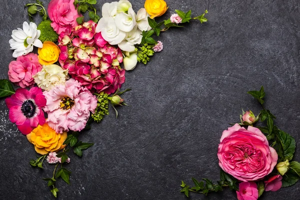Mooie bloemen samenstelling — Stockfoto