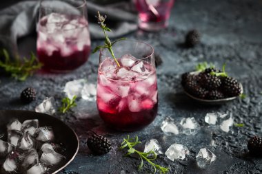 Lavanta ile BlackBerry limonata 