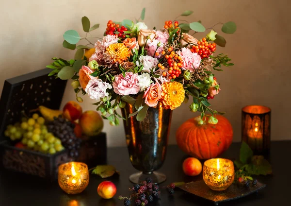 Autumn still life with flowers — Stock Photo, Image