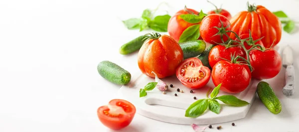 Healthy Food Concept Fresh Ripe Tomatoes Cucumbers Radish Basil Garlic — Stock Photo, Image