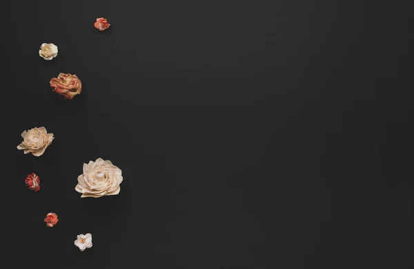 Herbst Winter Konzept Mit Getrockneten Blumen Auf Dunklem Hintergrund Gestell — Stockfoto