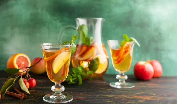 Apple Cider Cocktail Red Oranges Spices Glasses Jug Table Concept — Stock Photo, Image