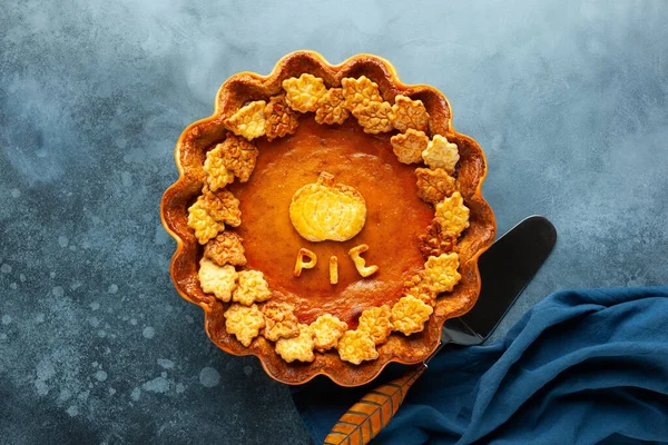 Traditional American Pumpkin Pie Thanksgiving Day Top View Copy Space — Stock Photo, Image