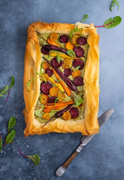 Carrot Beet Tart Pesto Phyllo Dough Savoury Vegetable Baking Homemade — Stock Photo, Image