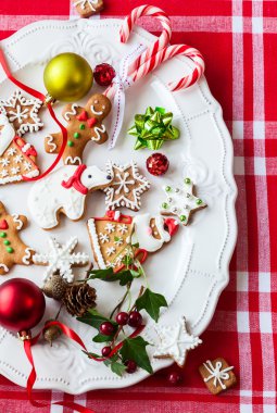 Zencefilli kurabiye ve şekerler