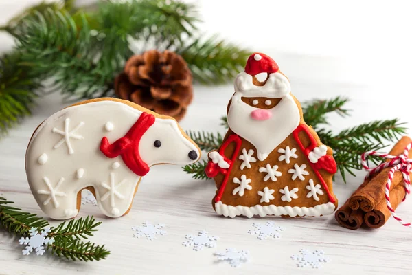 Gingerbread Noel Baba ve kutup ayısı — Stok fotoğraf