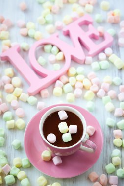 sıcak çikolata ve şekerleme