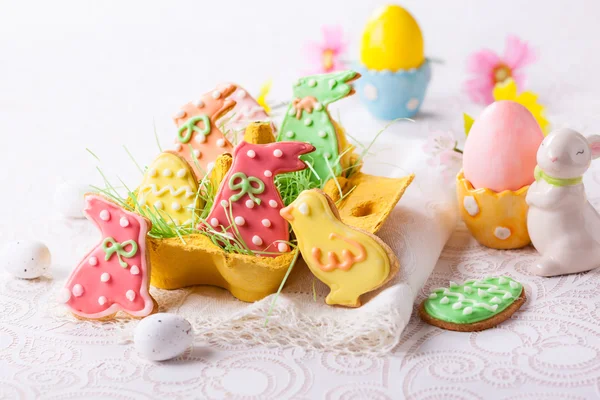 Biscotti di Pasqua con glassa — Foto Stock
