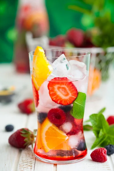 Fruit and berry punch — Stock Photo, Image