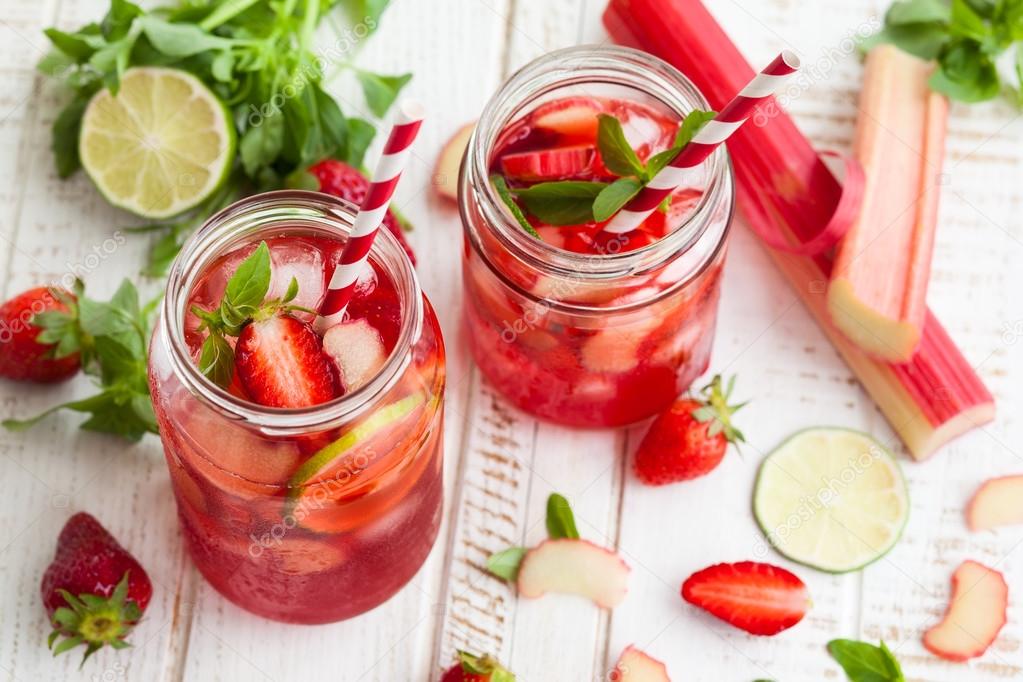 Strawberry and rhubarb lemonade