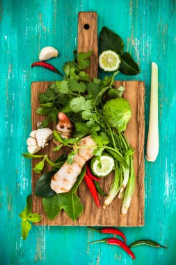  Asya otlar, baharatlar