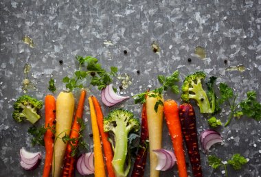 Kavurma için ham gökkuşağı havuç