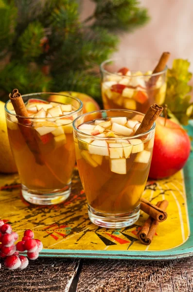 Winter drinks with apples and pears — Stock Photo, Image