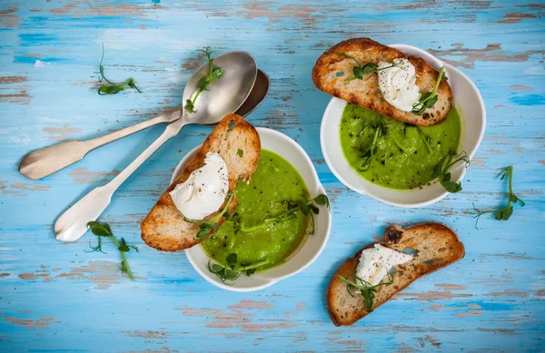 Green pea soup — Stock Photo, Image