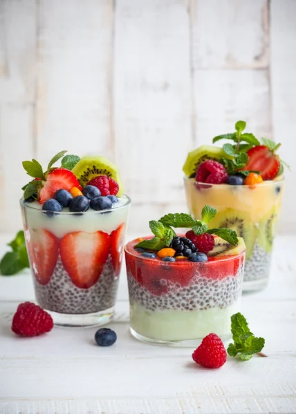 Berries and chia seeds smoothies — Stock Photo, Image