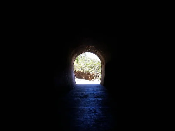 Entrance to the Guajataca tunnel in Isabela, Puerto Rico — Stock Photo, Image