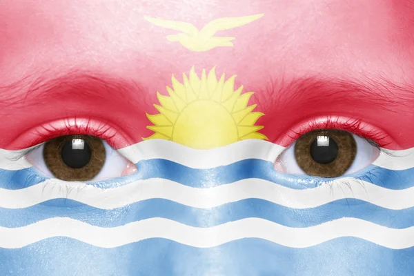 Rosto humano com bandeira kiribati — Fotografia de Stock