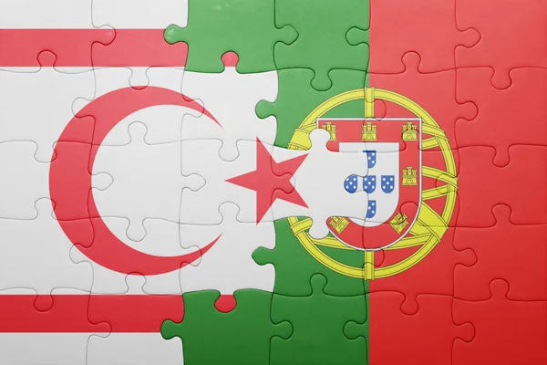 Puzzle z flagi narodowej Portugalii i Cypru Północnego — Zdjęcie stockowe