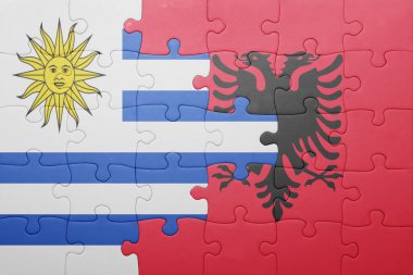 uruguay ve Arnavutluk ulusal bayrak ile bulmaca 