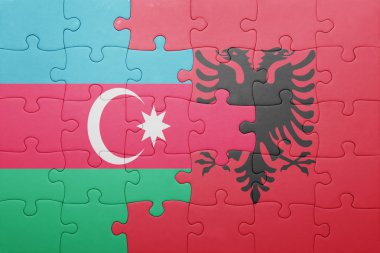 Azerbaycan ve Arnavutluk ulusal bayrak ile bulmaca 