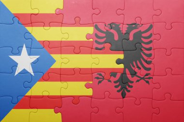 Katalonya ve Arnavutluk ulusal bayrak ile bulmaca 