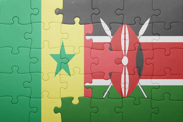 Puzzle z flagi narodowej Kenii i Senegalu. — Zdjęcie stockowe