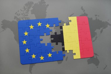 Belçika ve Avrupa Birliği ulusal bayrak dünya harita arka plan üzerinde ile bulmaca.