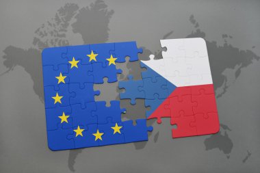 Çek Cumhuriyeti ve Avrupa Birliği'nin ulusal bayrak dünya harita arka plan üzerinde ile bulmaca.