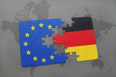 Almanya ve Avrupa Birliği ulusal bayrak dünya harita arka plan üzerinde ile bulmaca.