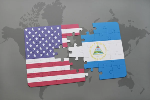 世界地図背景にアメリカ合衆国とメキシコの国旗パズルします ストック写真 C Ruletkka