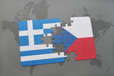 bir dünya haritası arka plan üzerinde Yunanistan ve Çek Cumhuriyeti ulusal bayrağı ile bulmaca.