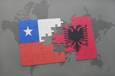 bir dünya haritası arka plan üzerinde şili ve arnavutluk ulusal bayrağı ile bulmaca.